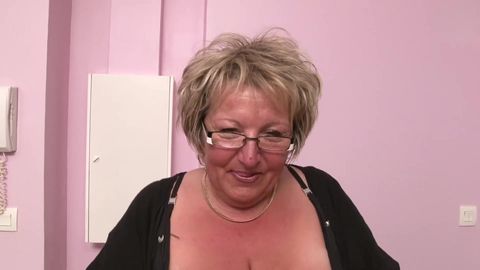 Sexe Tukif avec une vieille française