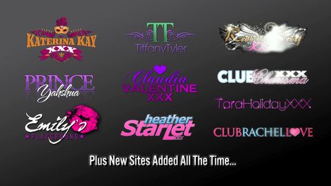 Brittany Andrews, MILF blonde aux gros seins se masturbe avec sensualité