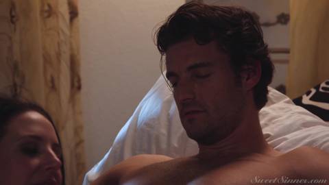 Video erotique après un diner aux chandelles