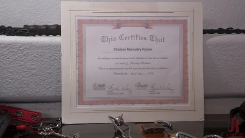 Jenna Clove se fait attacher en mode BDSM hardcore pour un artporn kink