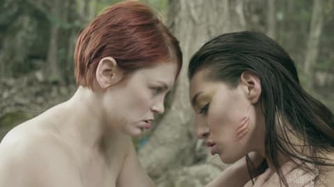 Bella et Bree en sexy video lesbienne porno