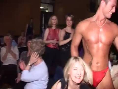 Vintage porno avec un strip-tease dévergondé