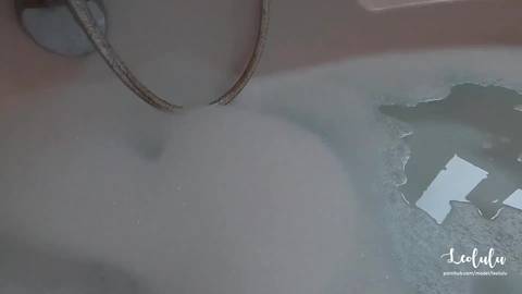 Porno Français Gratuit dans la baignoire