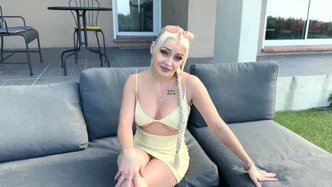 La jolie française Joy revient pour de l’anal avec ce mec